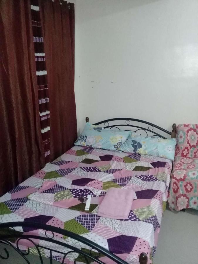 Ekonumi Rooms At Moonwalk Paranaque Paranaque City Exterior photo